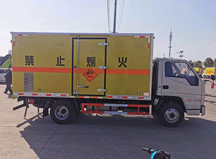 绿园爆破器材运输车